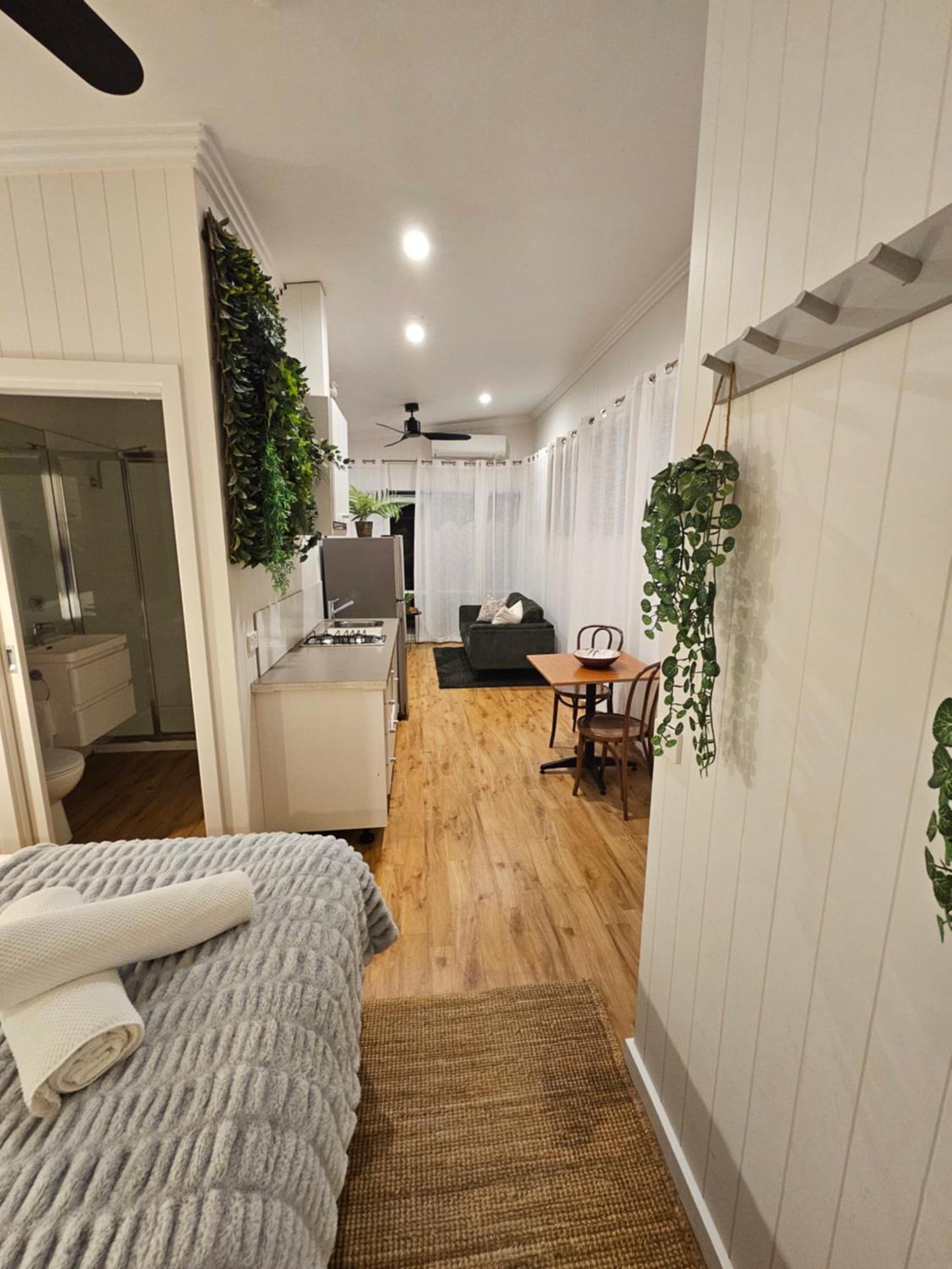 Hotel By The Seaside Mornington Exterior foto